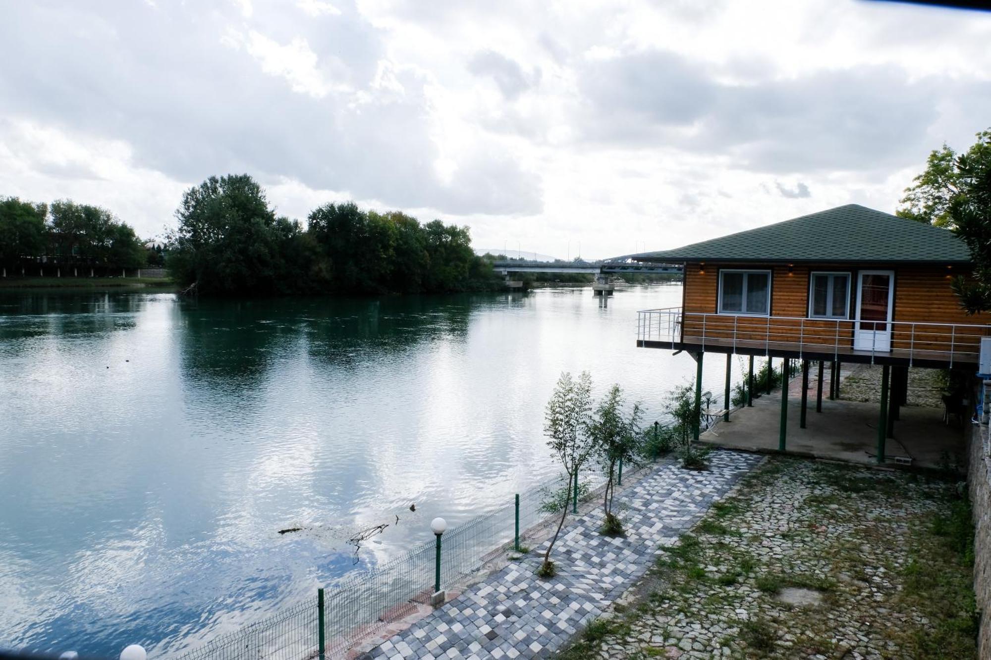 Buna Park Hotel Shkodër Extérieur photo