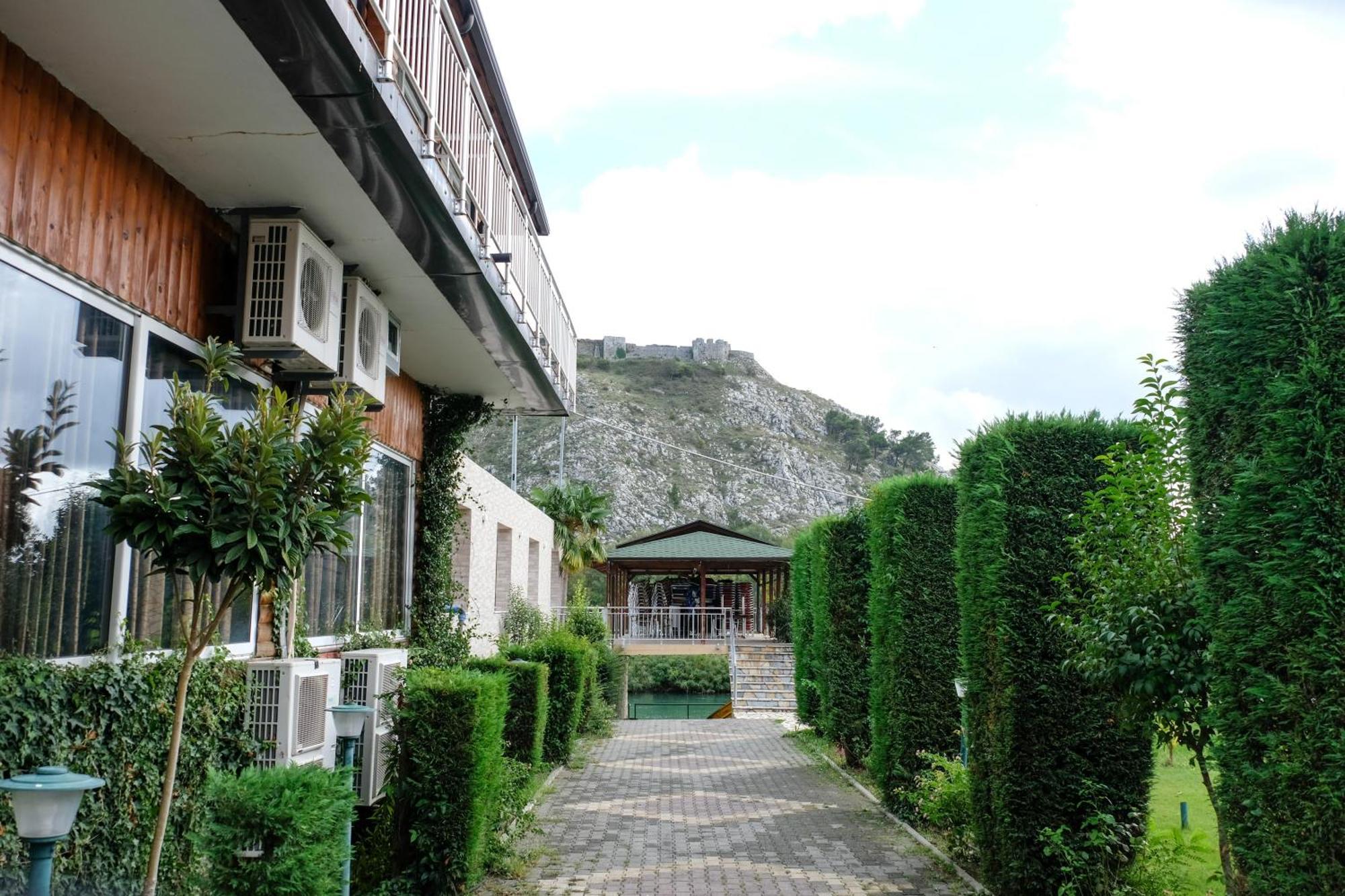 Buna Park Hotel Shkodër Extérieur photo