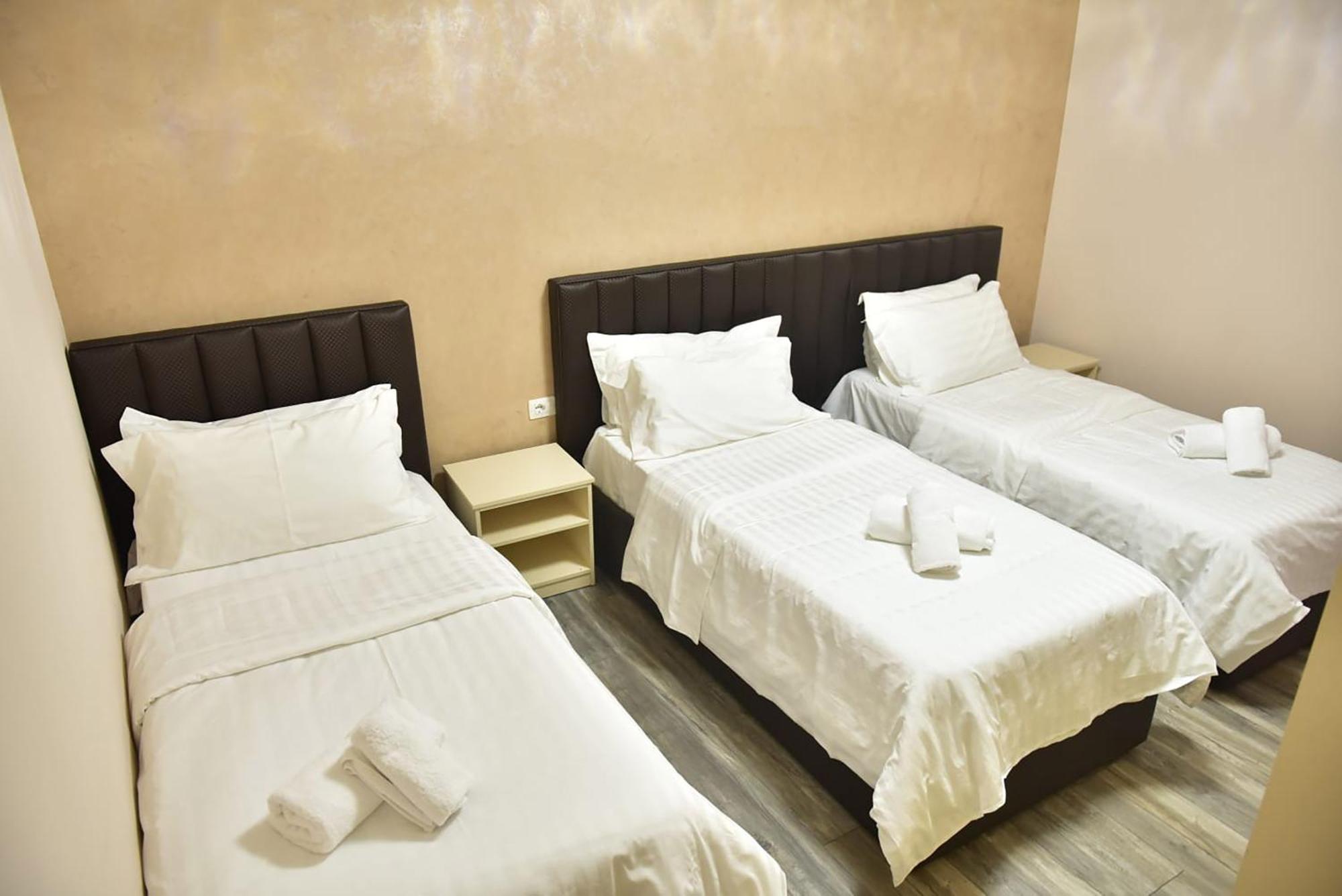 Buna Park Hotel Shkodër Extérieur photo