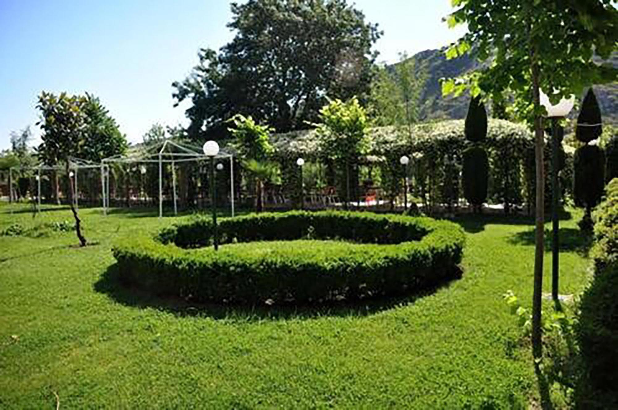 Buna Park Hotel Shkodër Extérieur photo